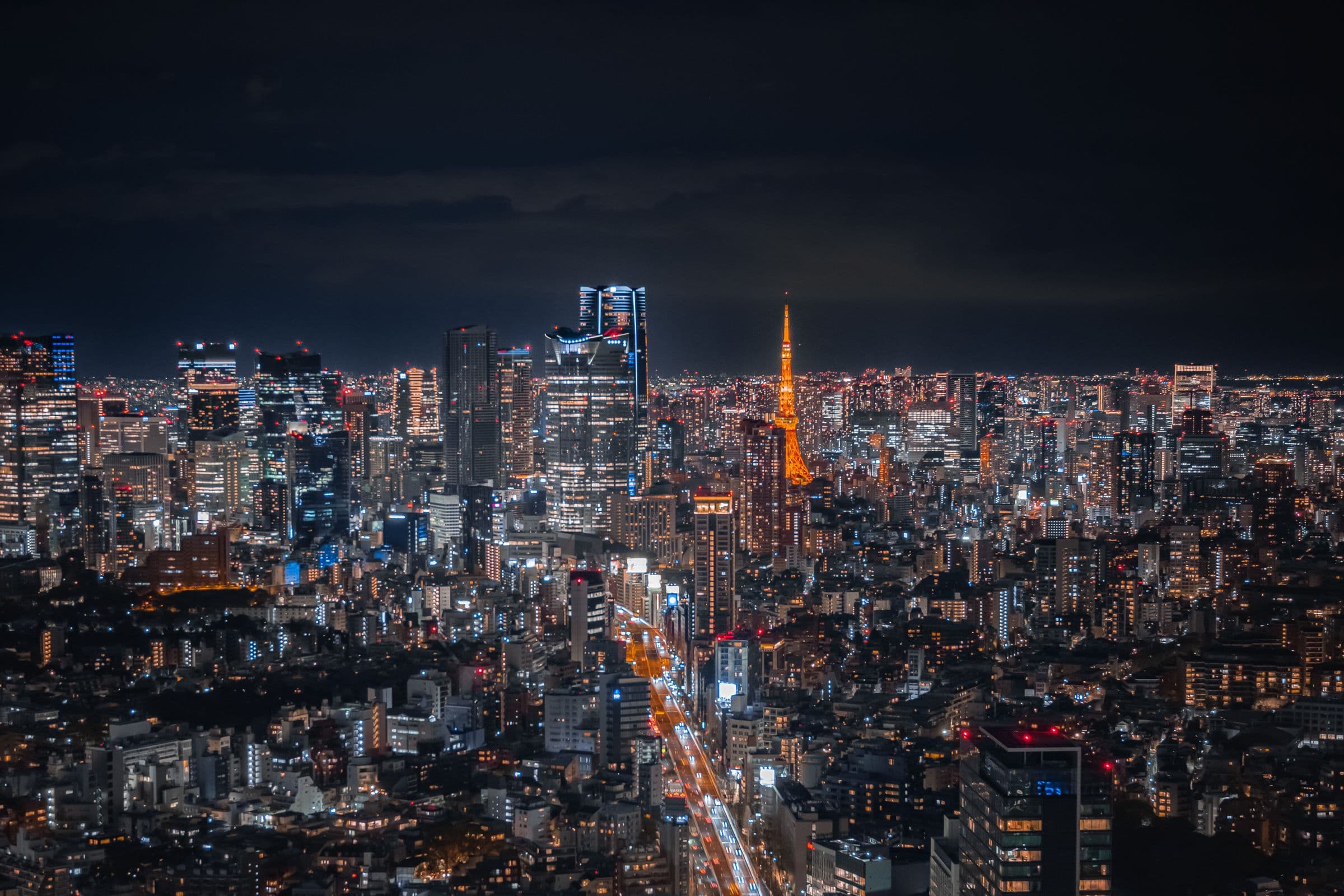 Tokyo skyline at blue hour with the illuminated Tokyo Tower